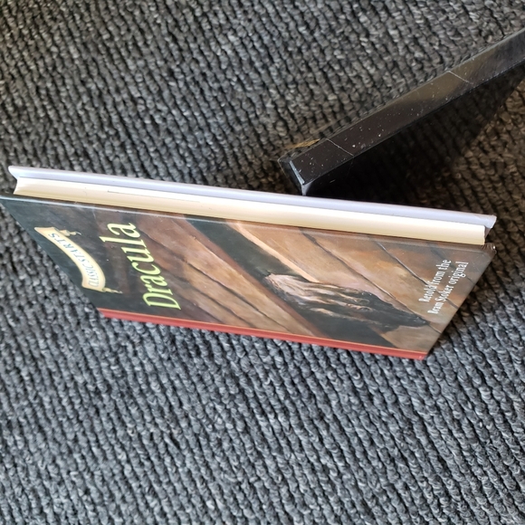 Classic Starts "Dracula" By Bram Stoker Tania Zamorsky New - Picture 4 of 9